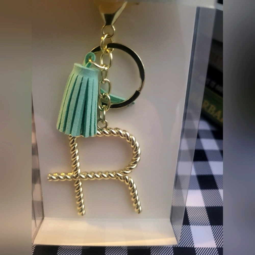 MODERN IMPRESSIONS "R" BAGCHARM KEYCHAIN - Picture 1 of 2
